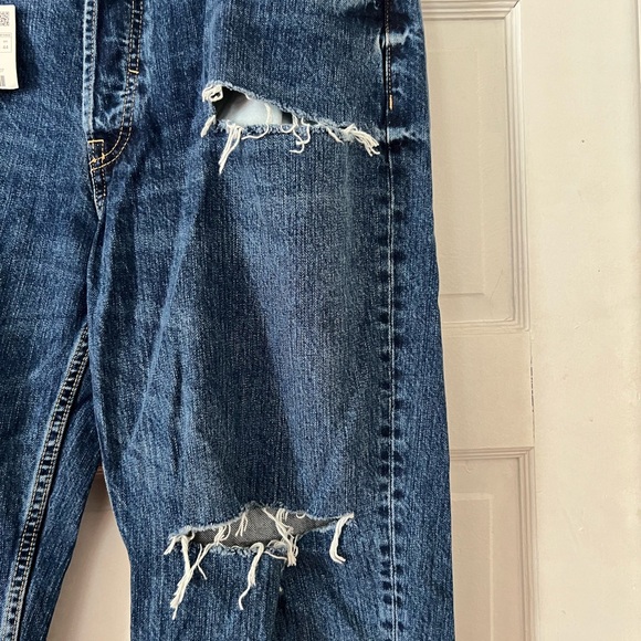 Zara | NWT Distressed Jeans - Picture 5 of 8